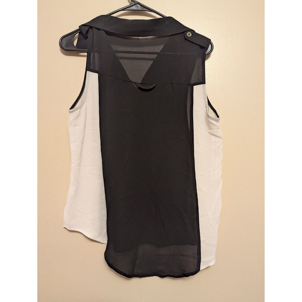 Edge Button-Up Tank, Size M - Picture 2 of 5